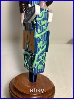 BLUE POINT THE IPA KING KONG GORILLA GONE BAD draft beer tap handle. NEW YORK