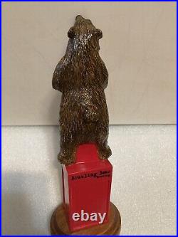 BRAWLING BEAR HEAVYWEIGHT CHAMPION BOXING BROWN BEAR beer tap handle. MARYLAND