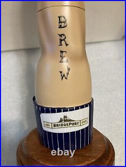 BRIDGEPORT BREWING BIG BREW HOP HARVEST ALE draft beer tap handle. OREGON Closed