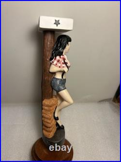 LUCETTE BREWING THE FARMERS DAUGHTER LUCETTE draft beer tap handle. WISCONSIN