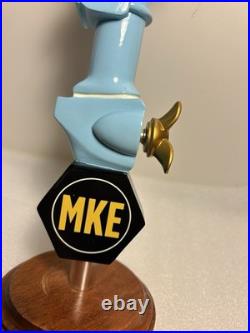 MKE MILWAUKEE BREWING OUTBOARD Draft beer tap handle. WISCONSIN. Closed