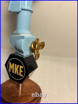 MKE MILWAUKEE BREWING OUTBOARD Draft beer tap handle. WISCONSIN. Closed