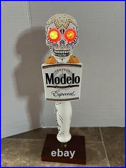 Modelo Beer Day Of The Dead Skull Head Glowing Eyes Bar Tap Handle Game Room New