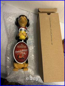 THREE III DACHSHUNDS ANKLE BITER BLACK & TAN draft beer tap handle. WISCONSIN THREE III DACHSHUNDS ANKLE BITER BLACK & TAN draft beer tap handle. WISCONSIN