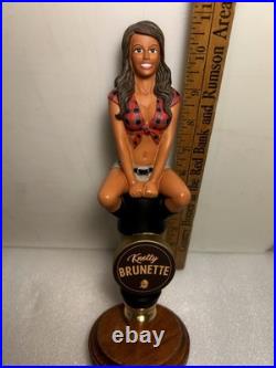 TWIN PEAKS BREWING KNOTTY BRUNETTE HOMETOWN GIRL draft beer tap handle. TEXAS