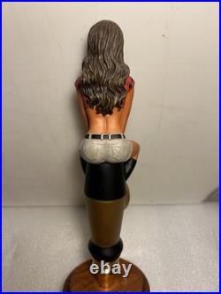 TWIN PEAKS BREWING KNOTTY BRUNETTE HOMETOWN GIRL draft beer tap handle. TEXAS