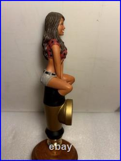 TWIN PEAKS BREWING KNOTTY BRUNETTE HOMETOWN GIRL draft beer tap handle. TEXAS