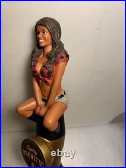 TWIN PEAKS BREWING KNOTTY BRUNETTE HOMETOWN GIRL draft beer tap handle. TEXAS